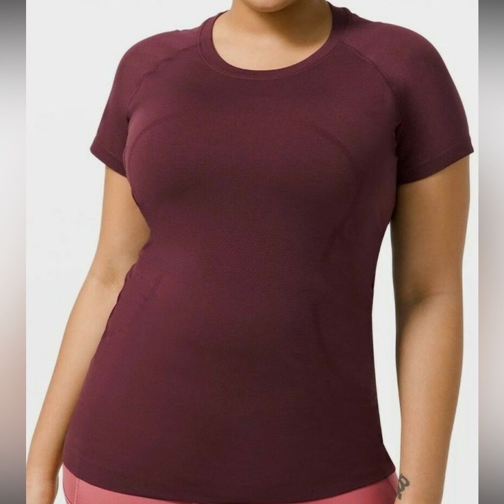 lululemon athletica Short Sleeve Tee in Burgundy